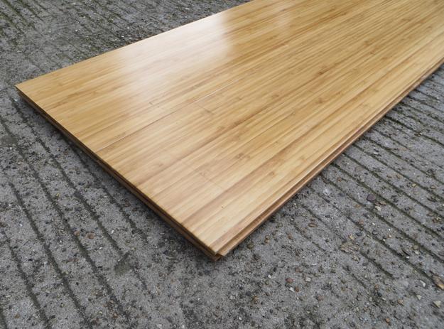 桃花江楠竹竹板是一种能够替代木材的原材料,具有良好的物理力学性能